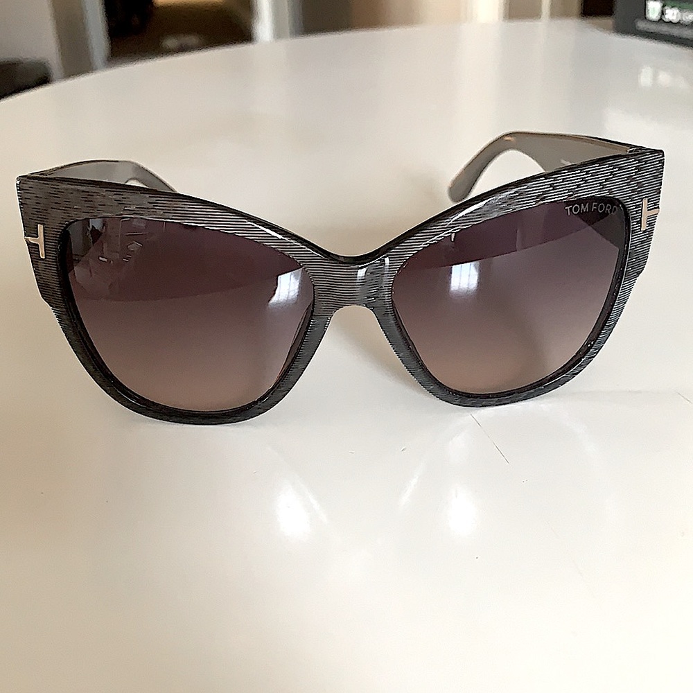 Tom Ford Anoushka’s ! Like New. Authentic!